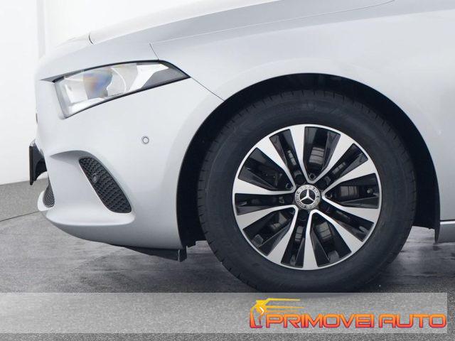 MERCEDES-BENZ A 180 d Business