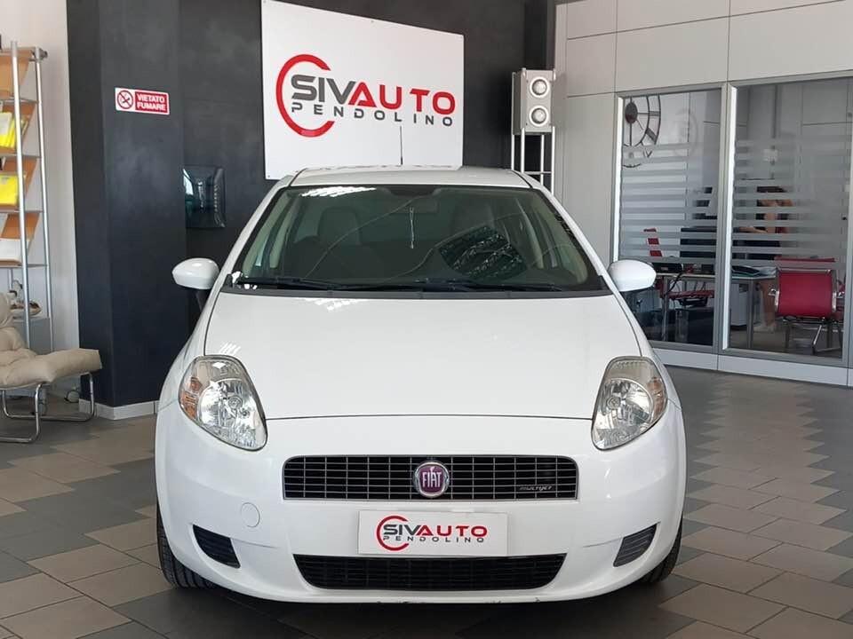 Fiat Grande Punto 1.3 MJT 75 CV 5p Dynamic x neopatentati