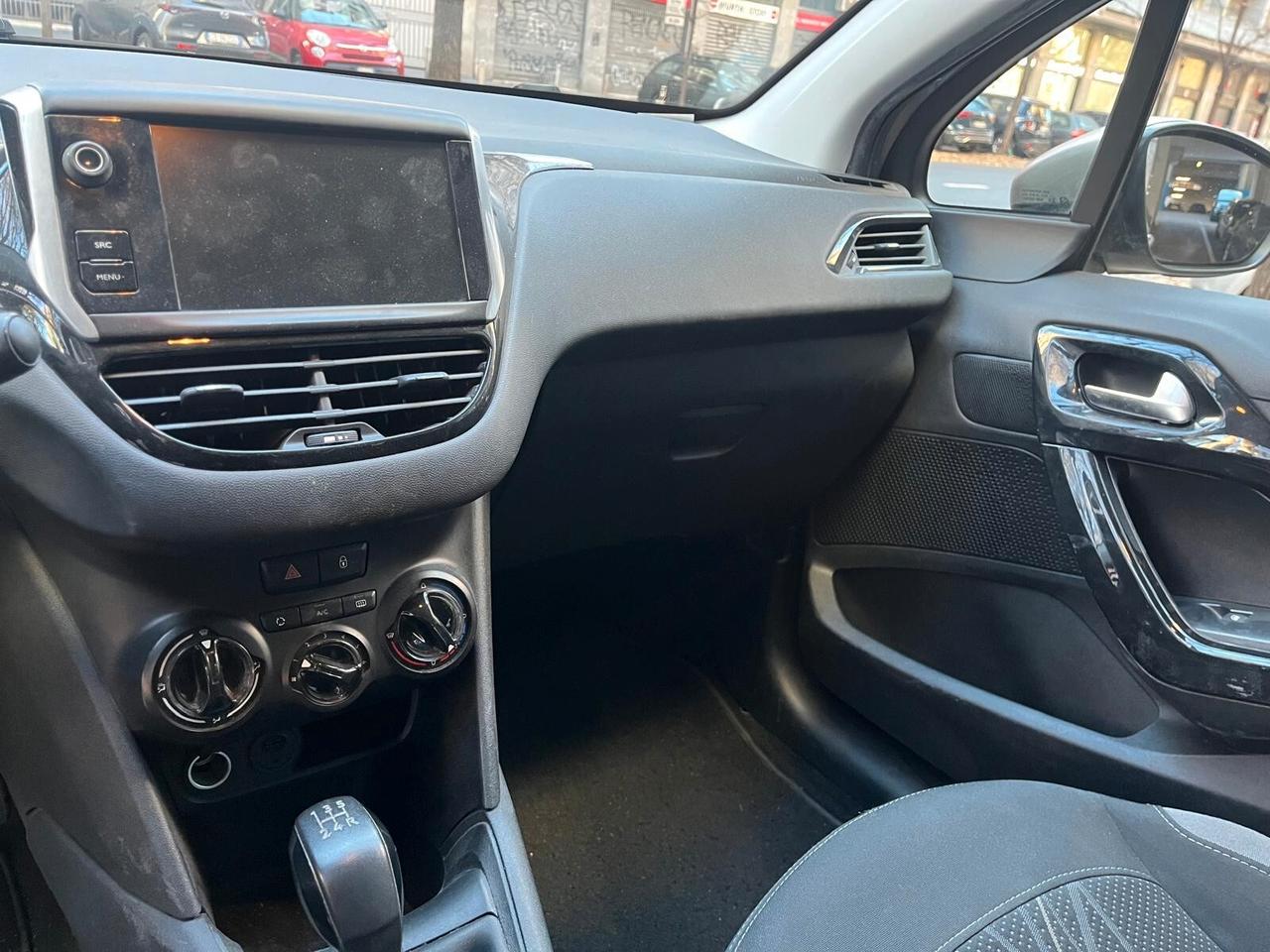 Peugeot 208 1.4 HDi 68 CV 3 porte Access