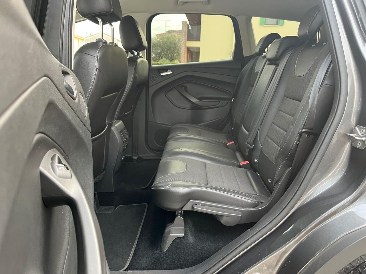 Ford Kuga 2.0 TDCI 150 CV S&S 4WD Titanium