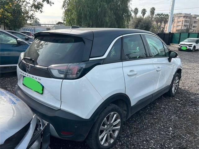 Opel Crossland sinistrata incidentata Elegance