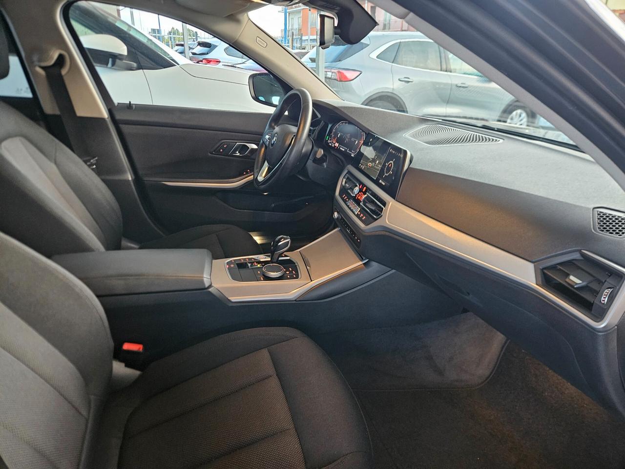 Bmw 318 318d 48V Touring Business Advantage