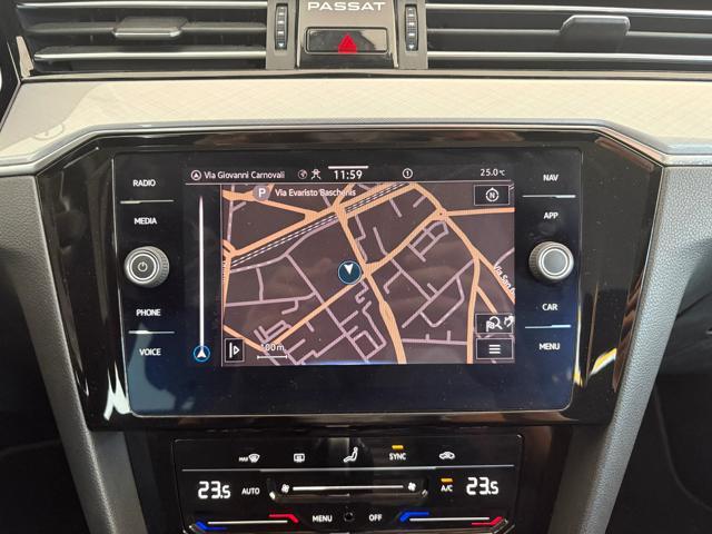 VOLKSWAGEN Passat Variant 2.0 TDI DSG Business