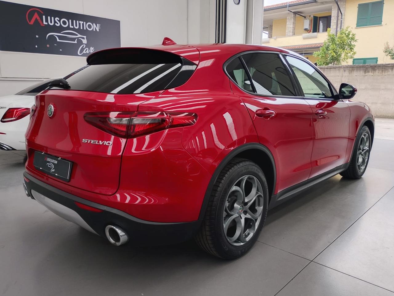 Alfa Romeo Stelvio 2.2 Turbodiesel 160 CV AT8 RWD Super