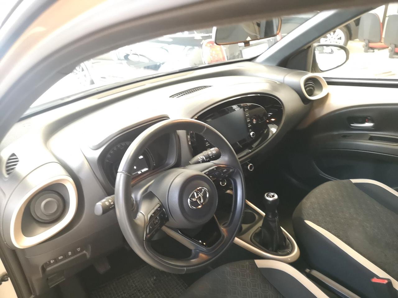 Toyota Aygo X 1.0 VVT-i 72 CV 5 porte Trend