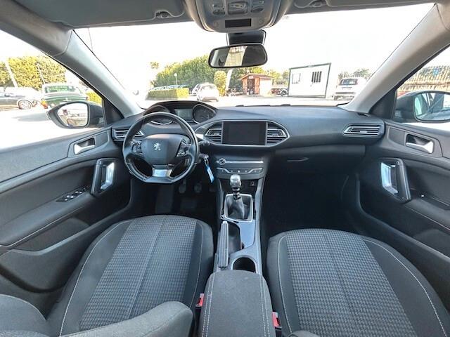 Peugeot 308 BlueHDi 130 S&S Business