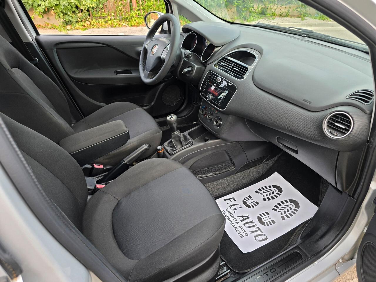 FIAT PUNTO STREET 1.3 M-JET 2016 CON 126.000KM