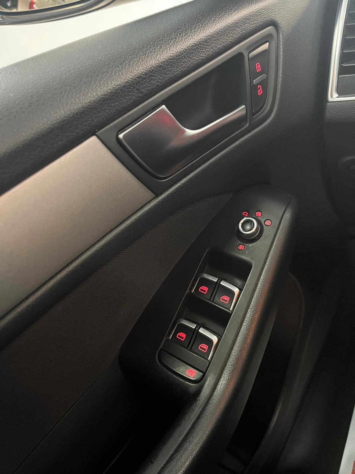 Audi Q5 2.0 TDI 150 CV clean diesel Business