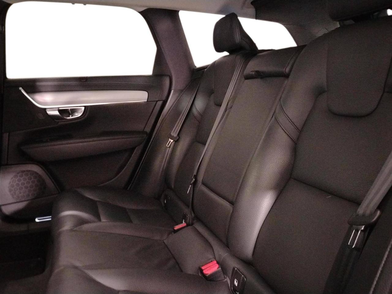 Volvo V90 Cross Country 2.0 b5 Ultimate awd