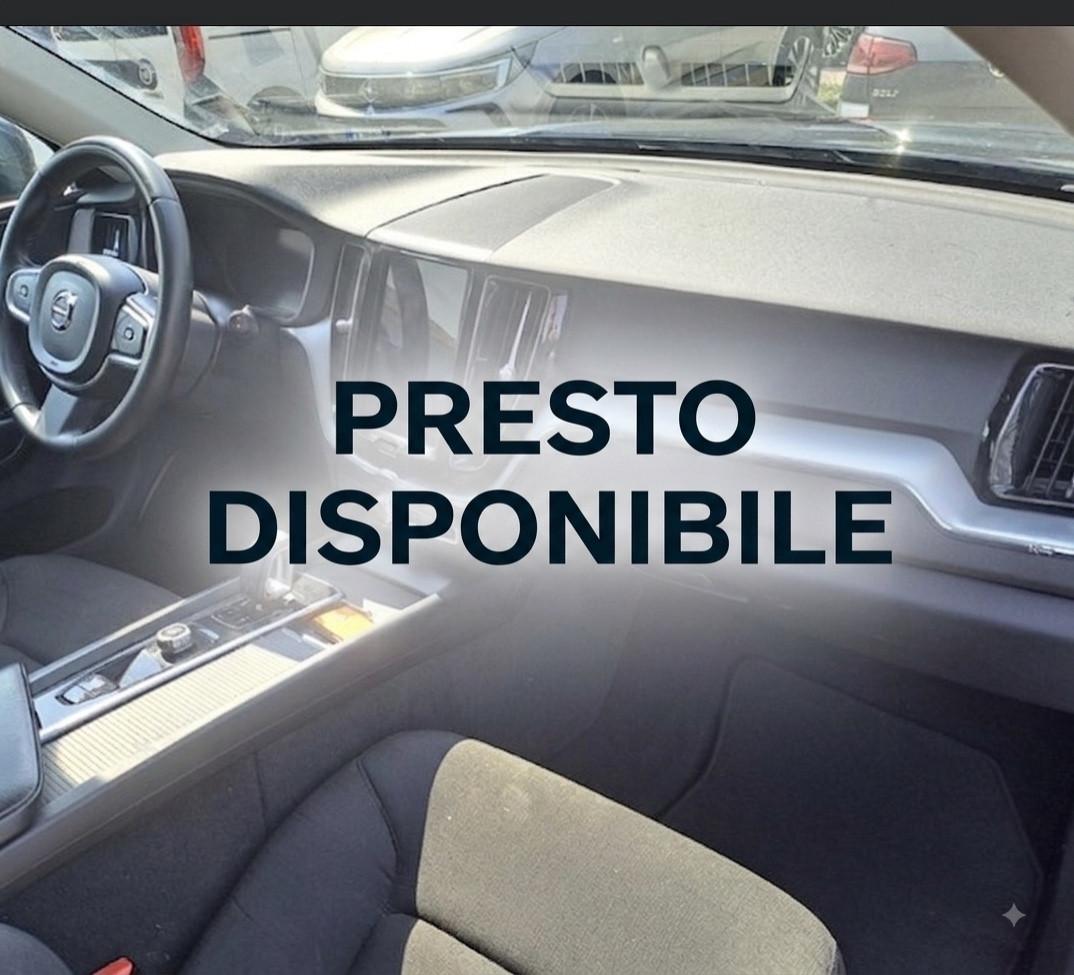 Volvo XC 60 XC60 B4 (d) AWD automatico Core