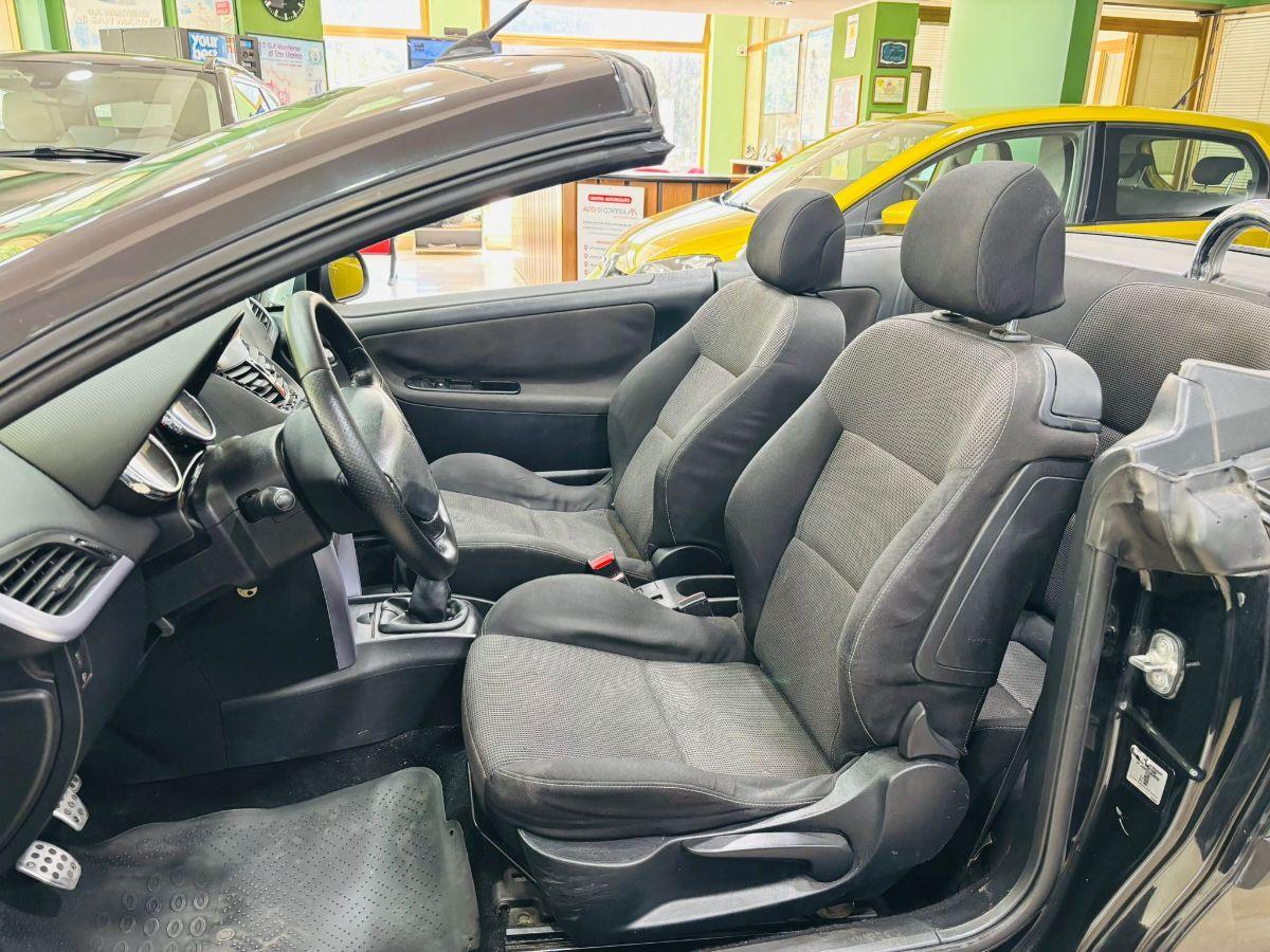 Peugeot 207CC 1.6 HDi 110CV Cabrio Coupè Féline Navi