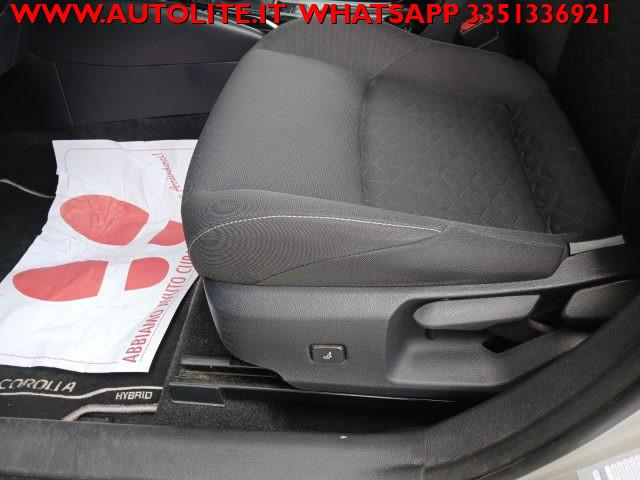 TOYOTA Corolla Touring Sports 1.8 Hybrid Business