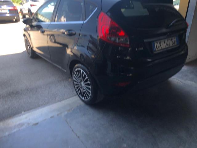 FORD Fiesta 1.4 TDCi 68CV 5 porte Titanium