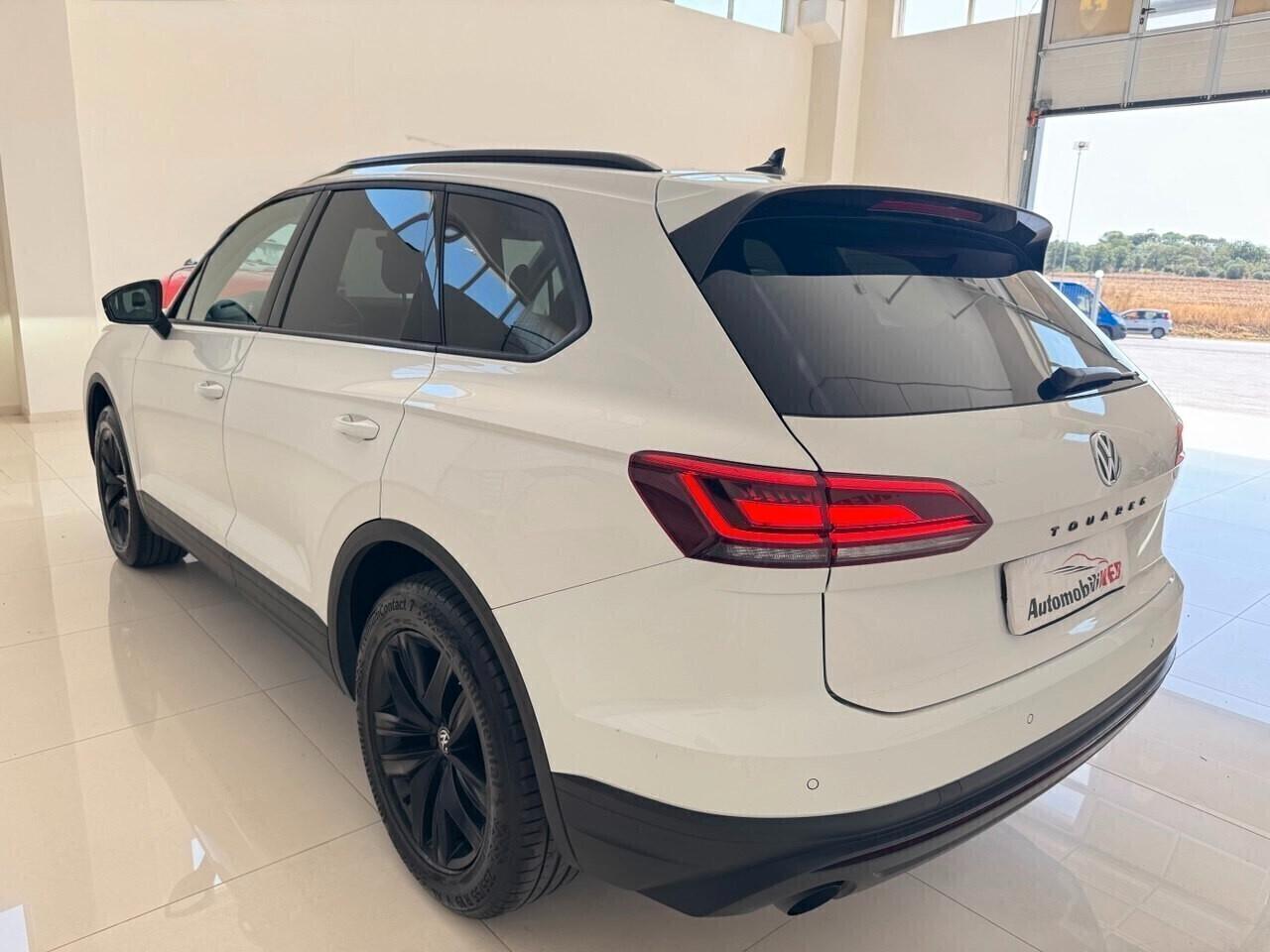 Volkswagen Touareg 3.0 V6 TDI SCR Black Style