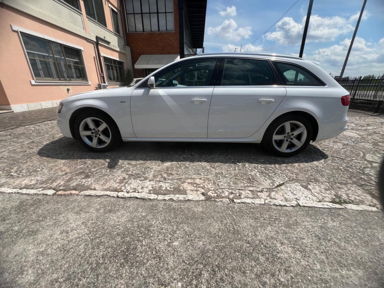 Audi A4 2.0 TDI 177 CV quattro Sline Avant Tetto Panoramico