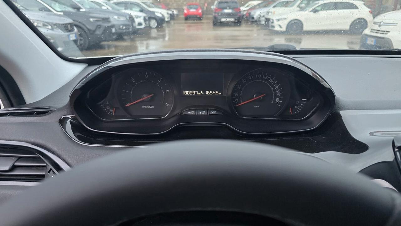 Peugeot 208 1.4 HDi 68 CV 5 porte Active