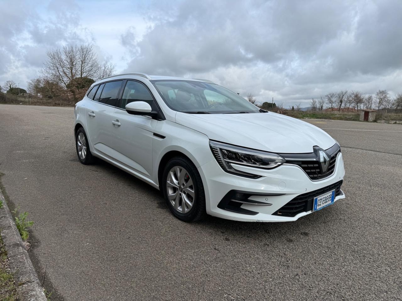 Renault Megane Mégane navi Retrocamera sensori Apple car play