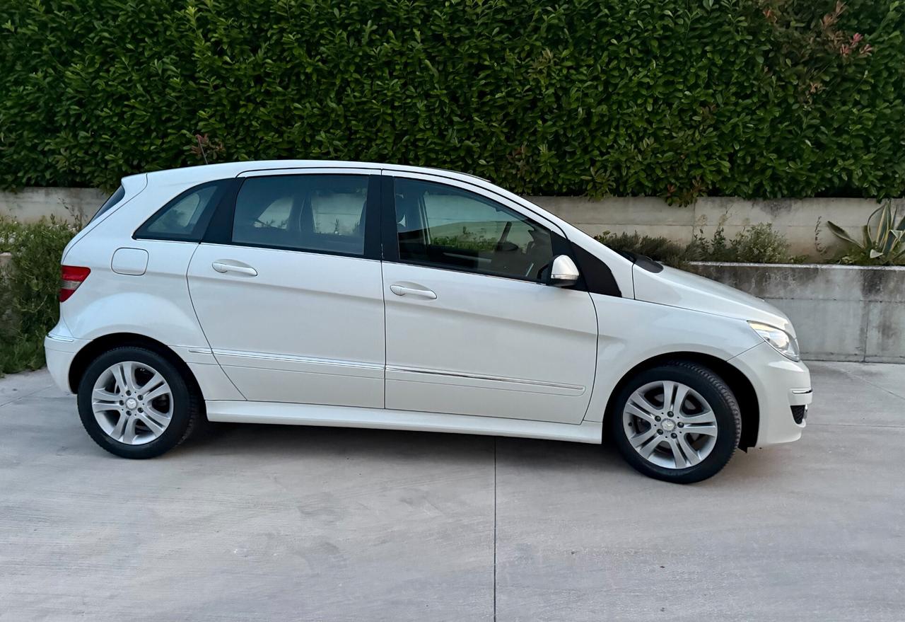 Mercedes Benz B 180 CDI Sport anno 12\ 2010 Restyling