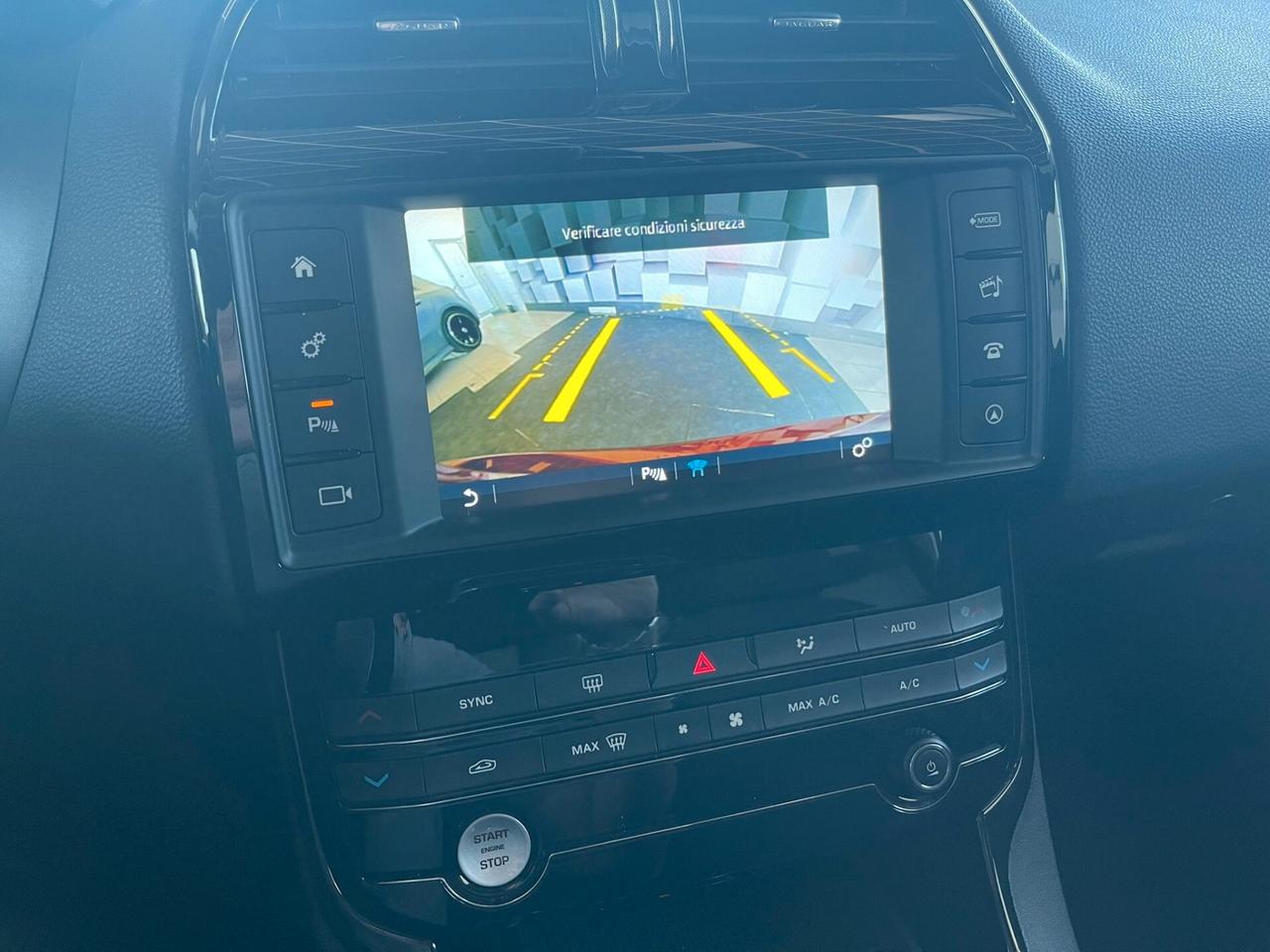 Jaguar XE 2.0 Turbo aut. Prestige