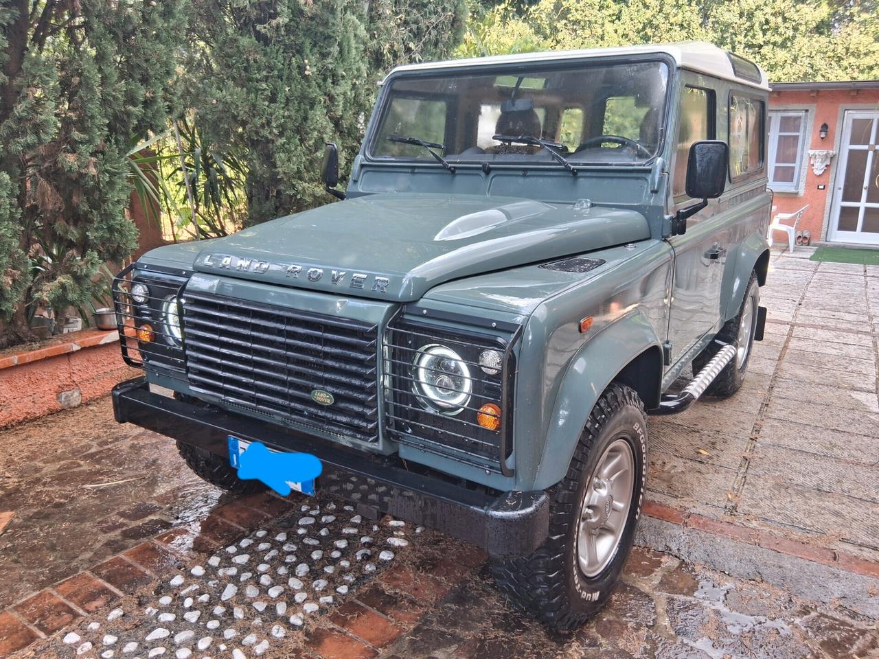 Land Rover Defender 90 2.4 TD4 Station Wagon