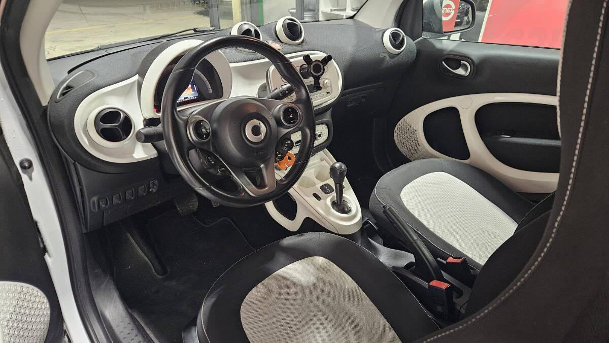 Smart Fortwo 1.0 Youngster 71cv twinamic