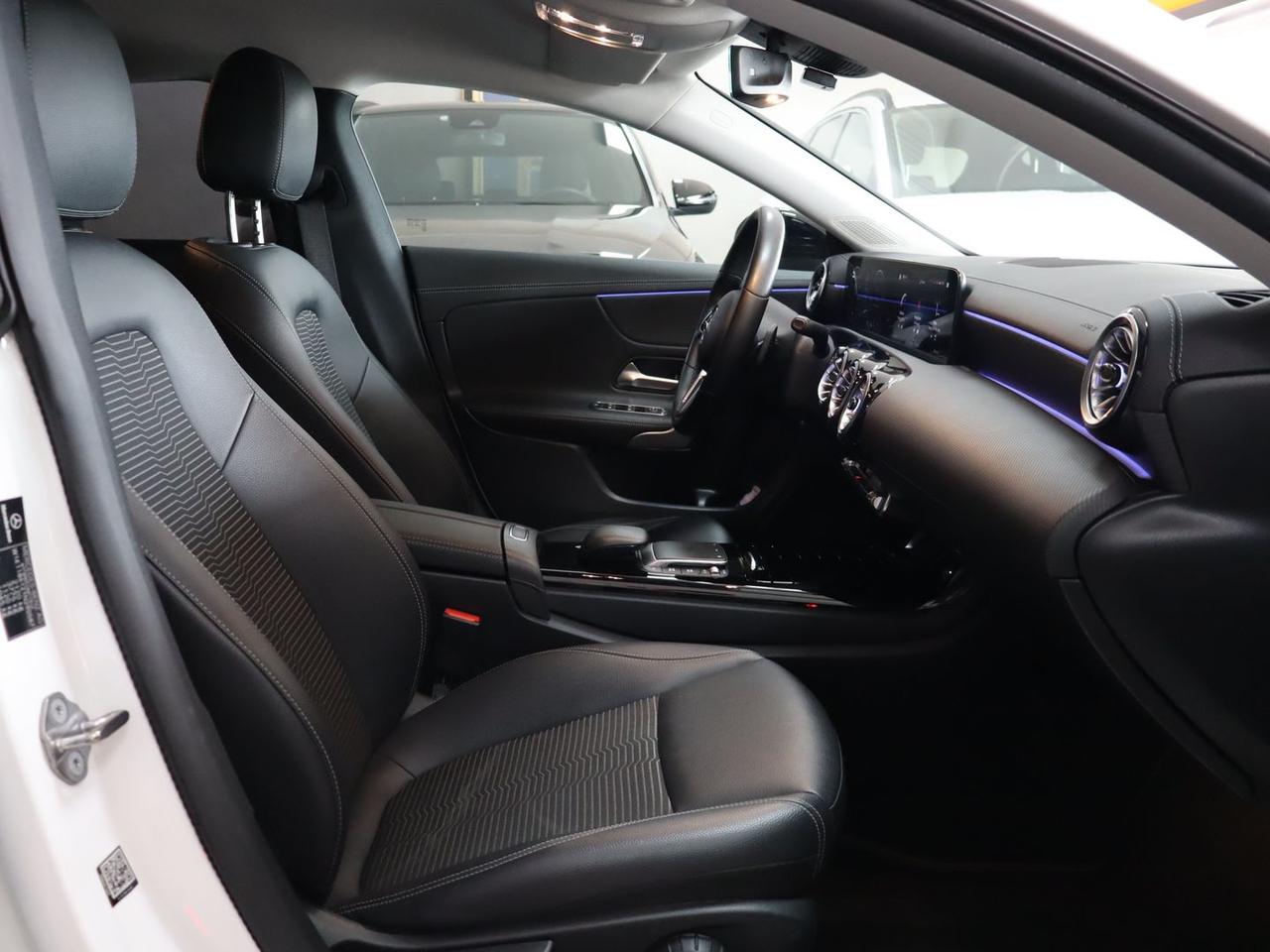 Mercedes-Benz CLA 200 Sport Night Edition C #10210