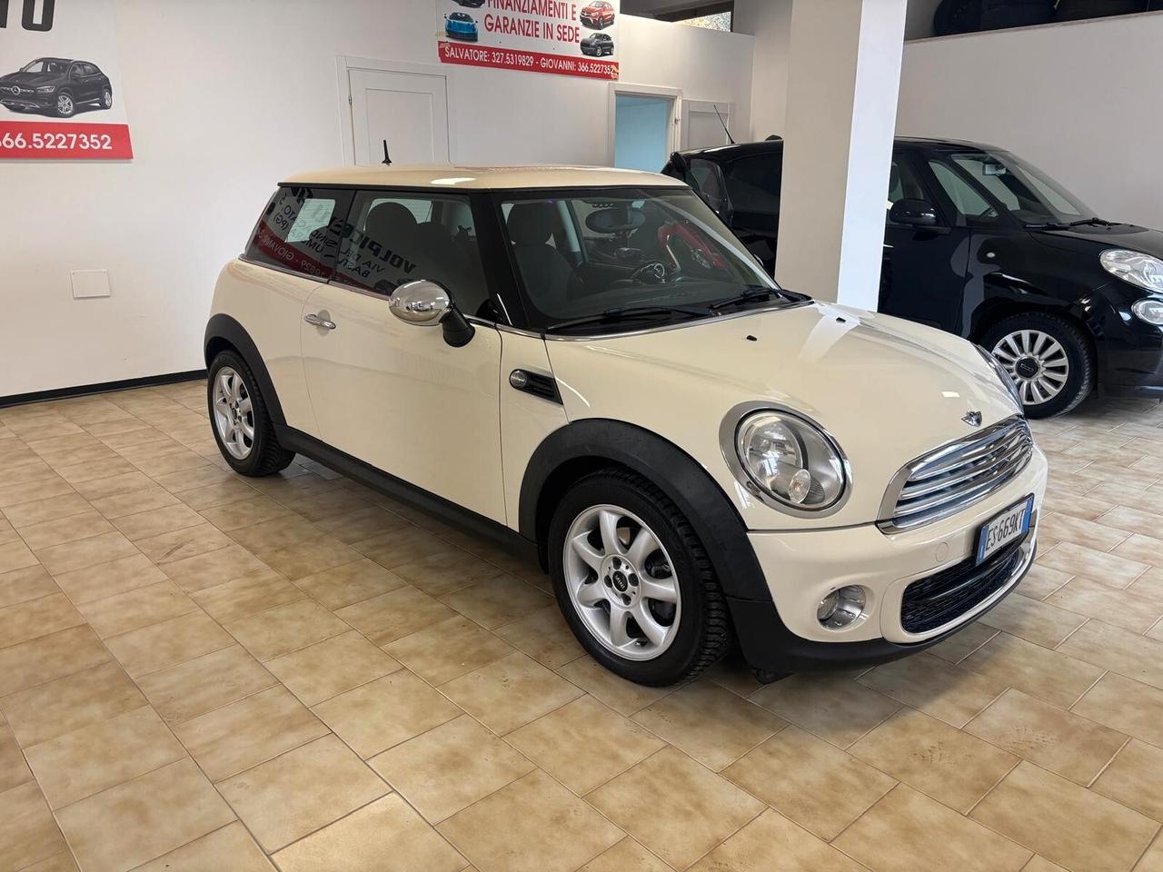 MINI COOPER ANNO 2013 DS 1.6 ADATTA NEOPATENTATI KM 218 MILA