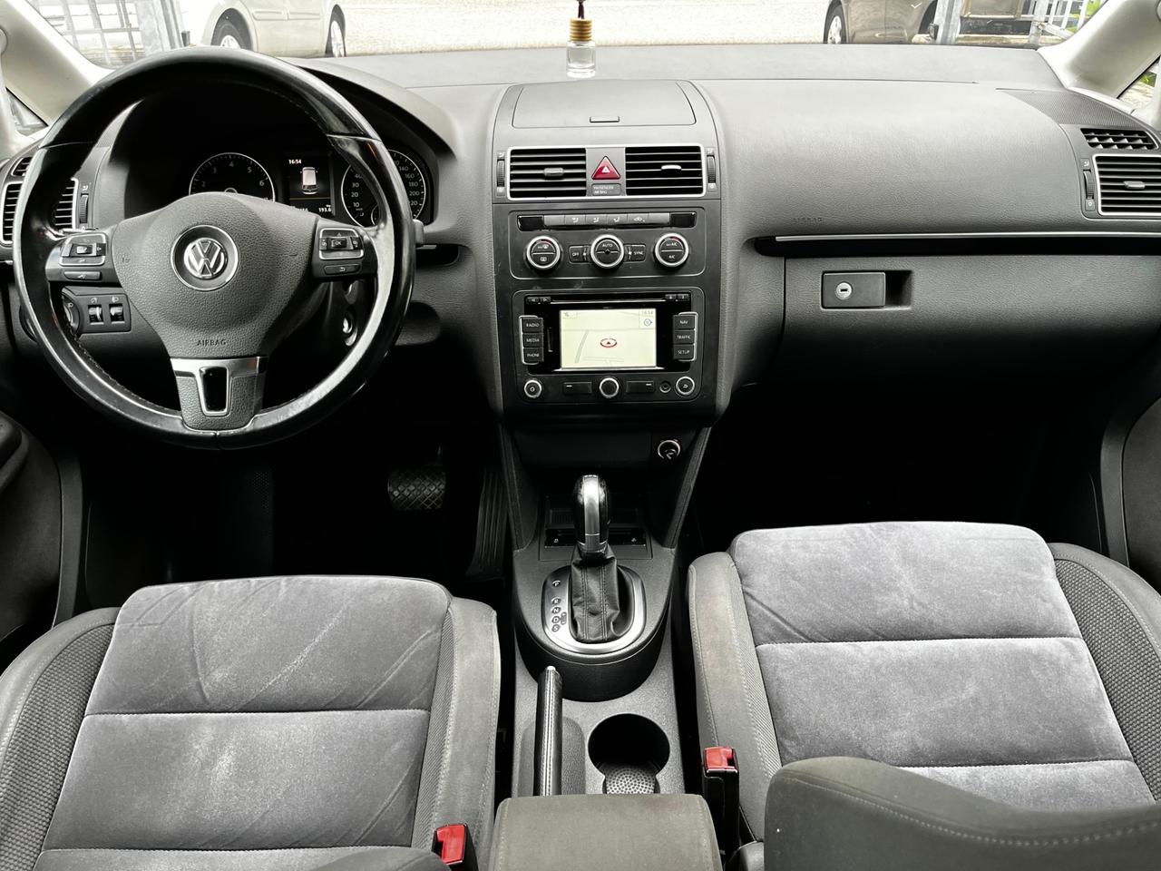 Volkswagen Touran Business 1.4 DSG Highline EcoFuel