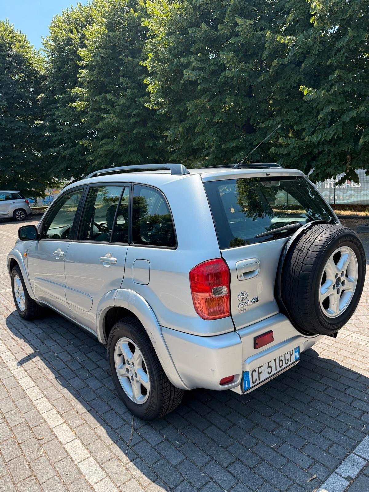 Toyota RAV 4 RAV4 2.0 Tdi D-4D cat 5 porte