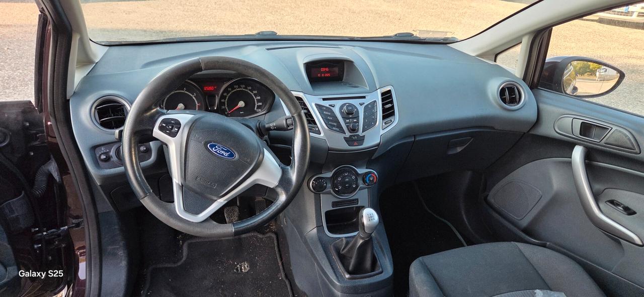 Ford Fiesta 1.4 5 porte Bz.- GPL Titanium