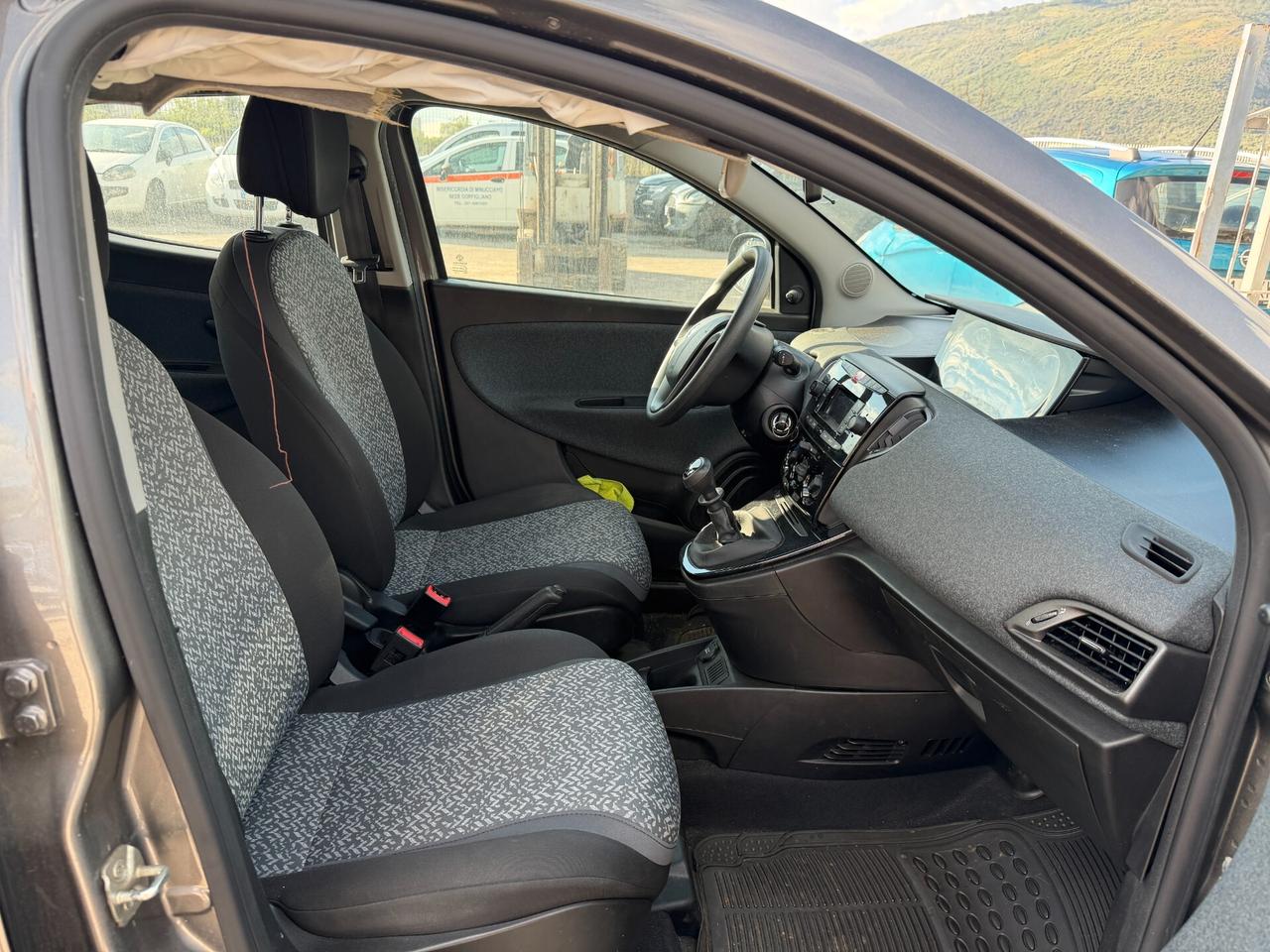 LANCIA YPSILON 2022 1.0 HYBRID 62 CV *POCO DANNO