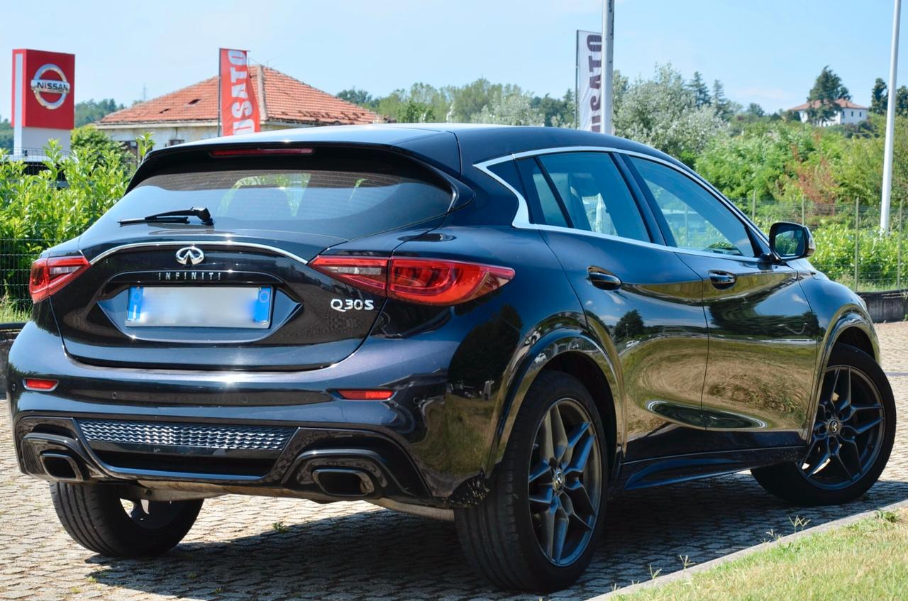INFINITI Q30 1.5d SPORT 109cv, UNICO UTILIZZATORE, SERVICE CON FATTURE, EURO 6B, TETTO, HI-FI BOSE, 19", PERMUTE