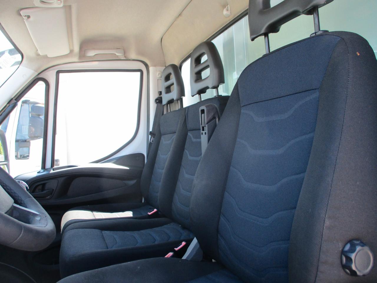 Iveco Daily 60C15 3000 150CV E6 FRIGO+PEDANA BATTUT FRCX 02/27