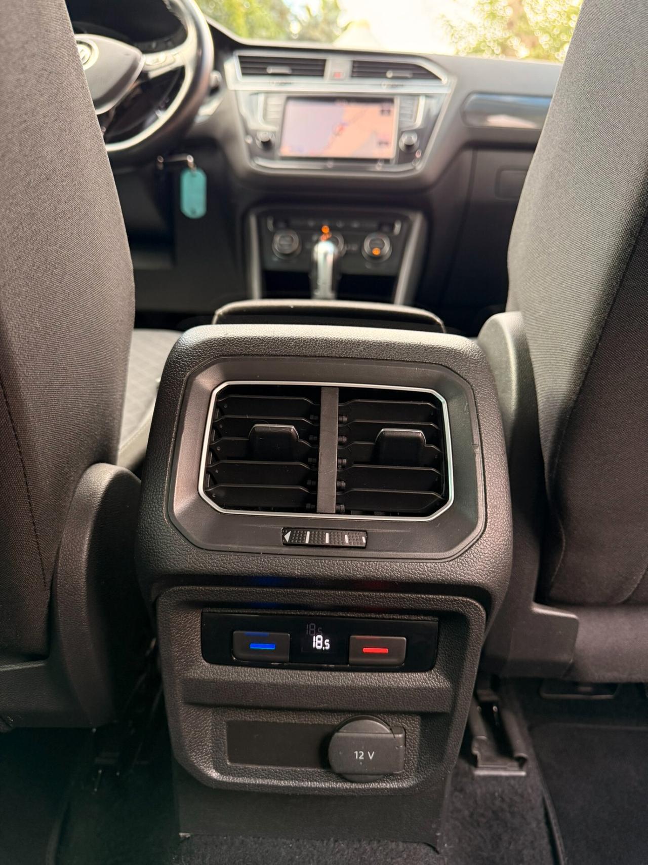 Volkswagen Tiguan 2.0 TDI SCR DSG Business BlueMotion Technology