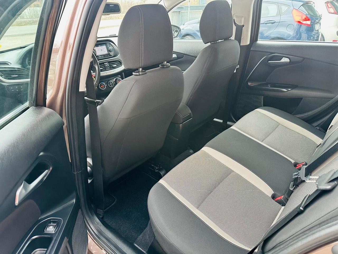 Fiat Tipo 1.6 Mjt 4 porte Lounge