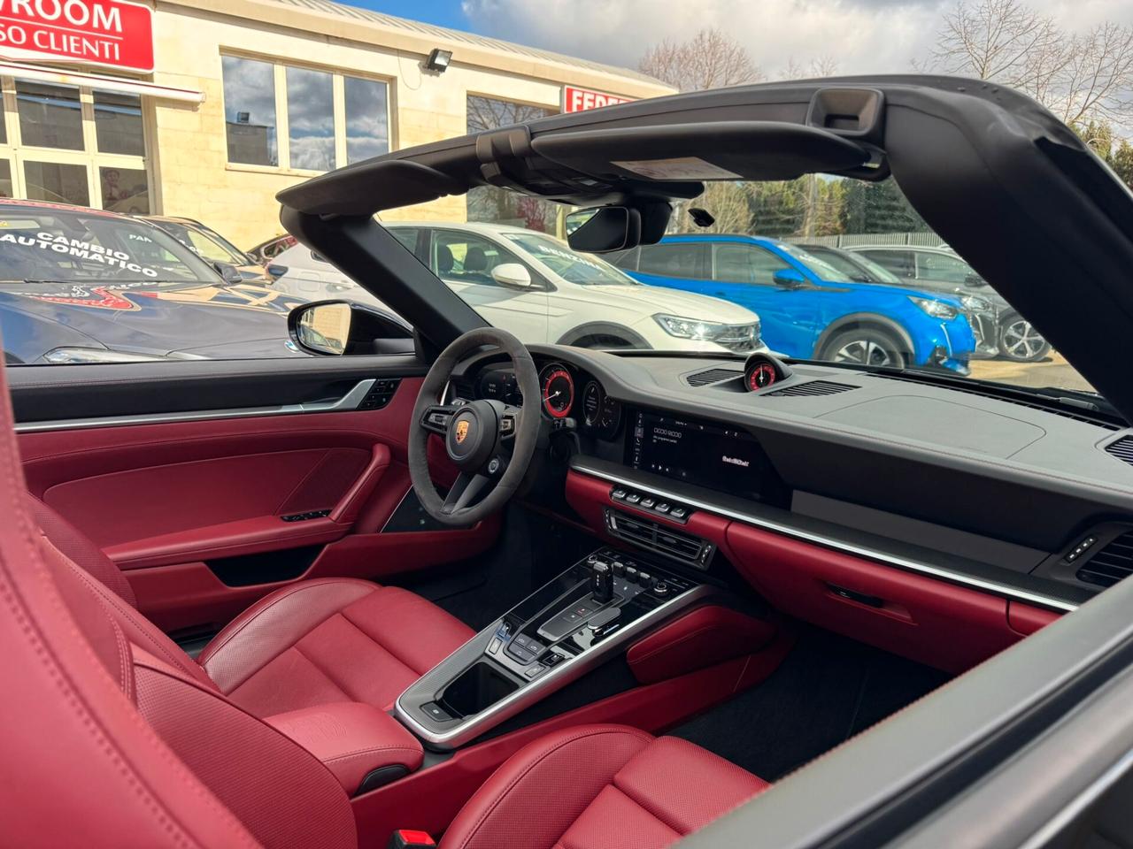 Porsche 911 992 Carrera 4S Cabriolet