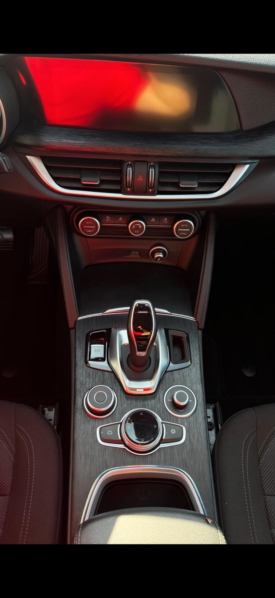 Alfa Romeo Stelvio 2.2 diesel SENZA VINCOLI FINANZIARI