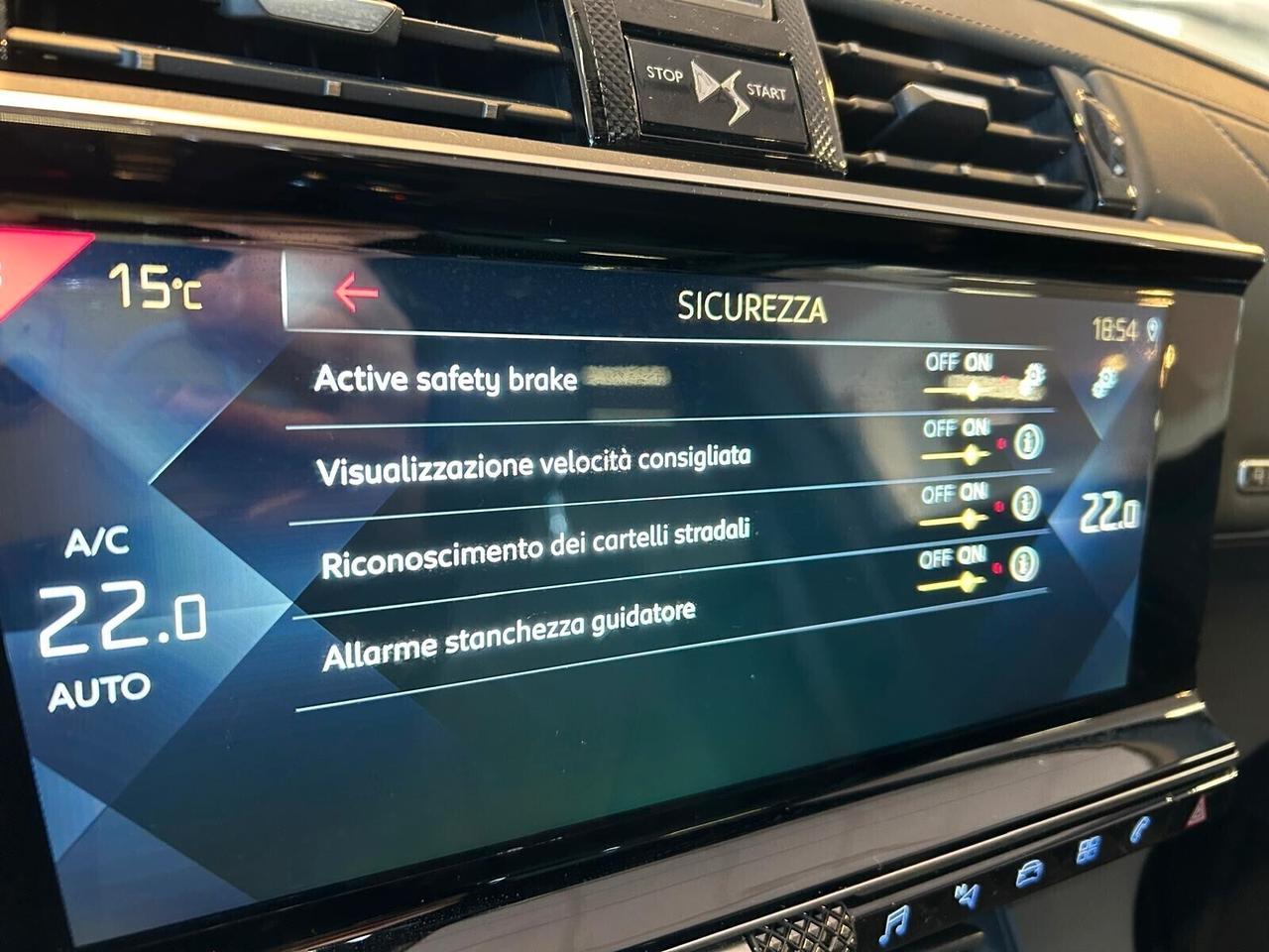 Ds DS 7 Crossback BUSINESS BlueHDi 180 aut. RIVOLI SPOTICAR