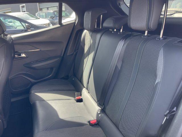 PEUGEOT 2008 BlueHDi 100 GT Line