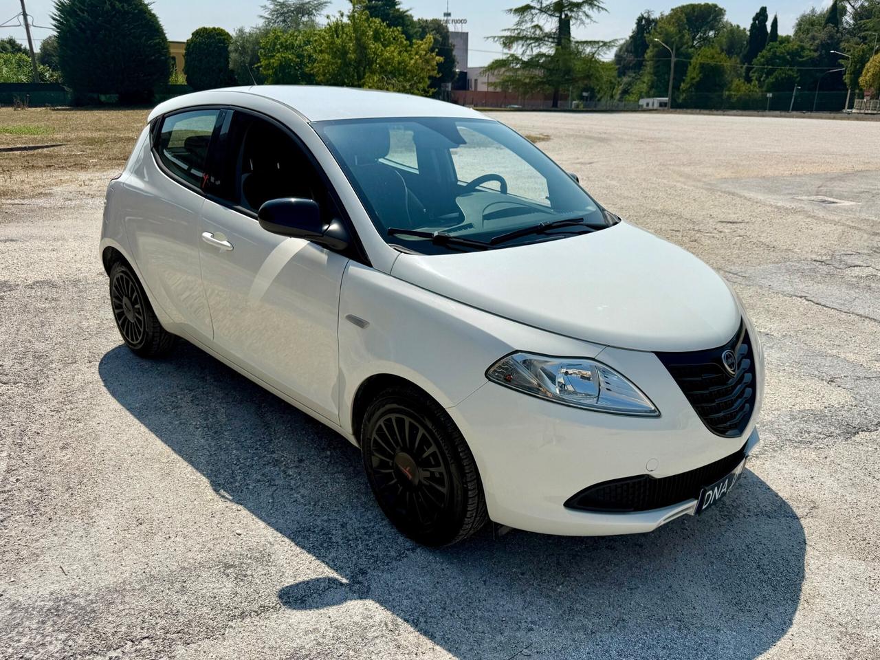 Ypsilon 1.2 benzina euro6B Unipro NEOPATENTATI