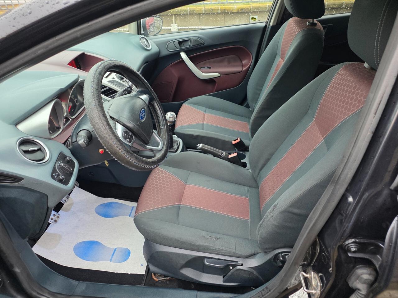 Ford Fiesta 1.4 TDCi 5p. Titanium JNEOPATENTATA