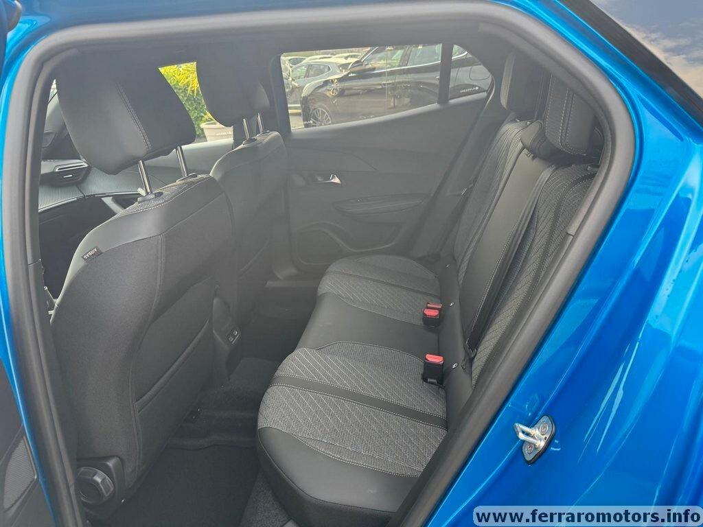 Peugeot 2008 PureTech 100 S&S Allure km0 iva esposta a 229 euro al mese