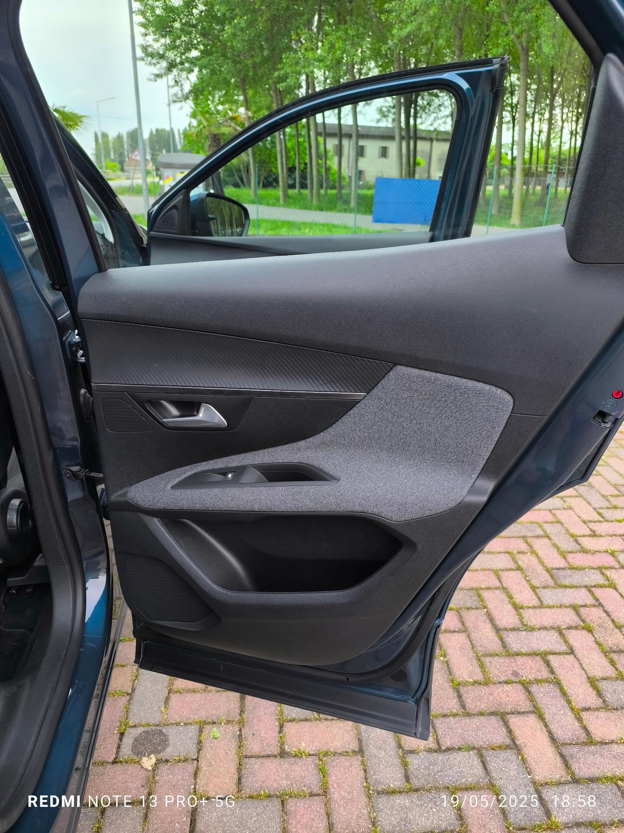 Peugeot 3008 BlueHDi 130 S&S EAT8 Active Business