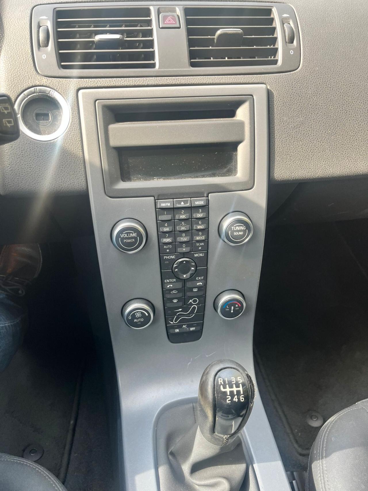 Volvo C30 D2 Kinetic UNIPRO