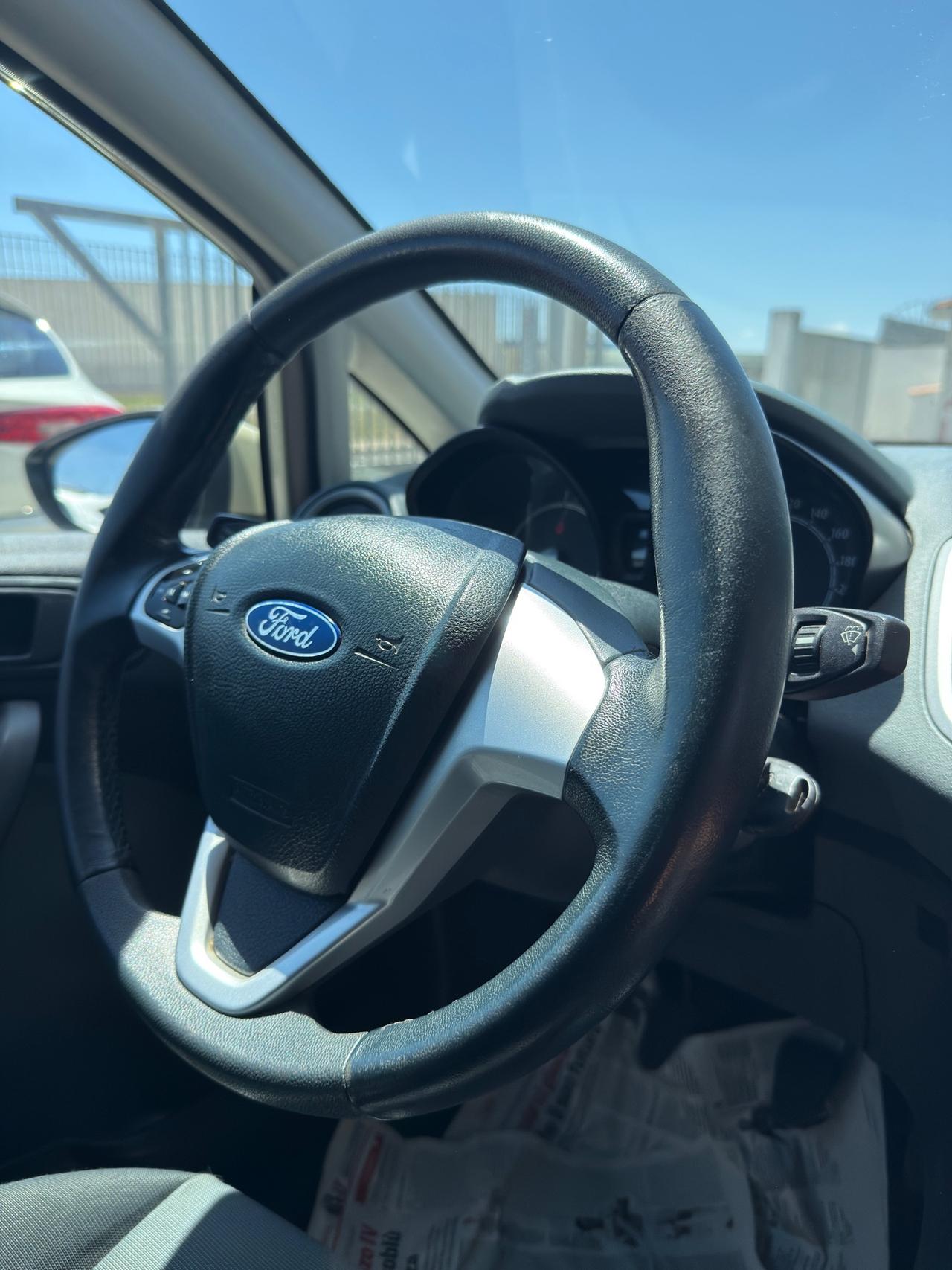 Ford Fiesta 1.4 TDCi 68CV 3 porte my09"