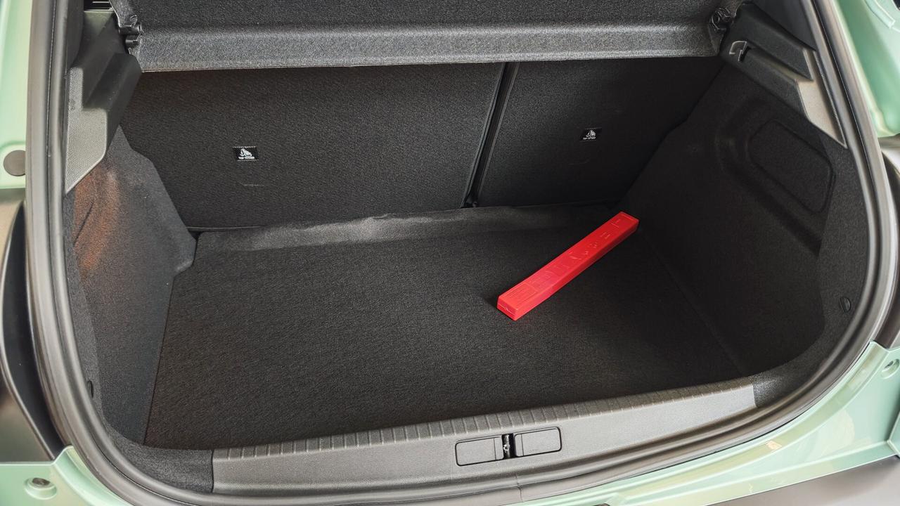 Lancia Ypsilon Hybrid e-DCT