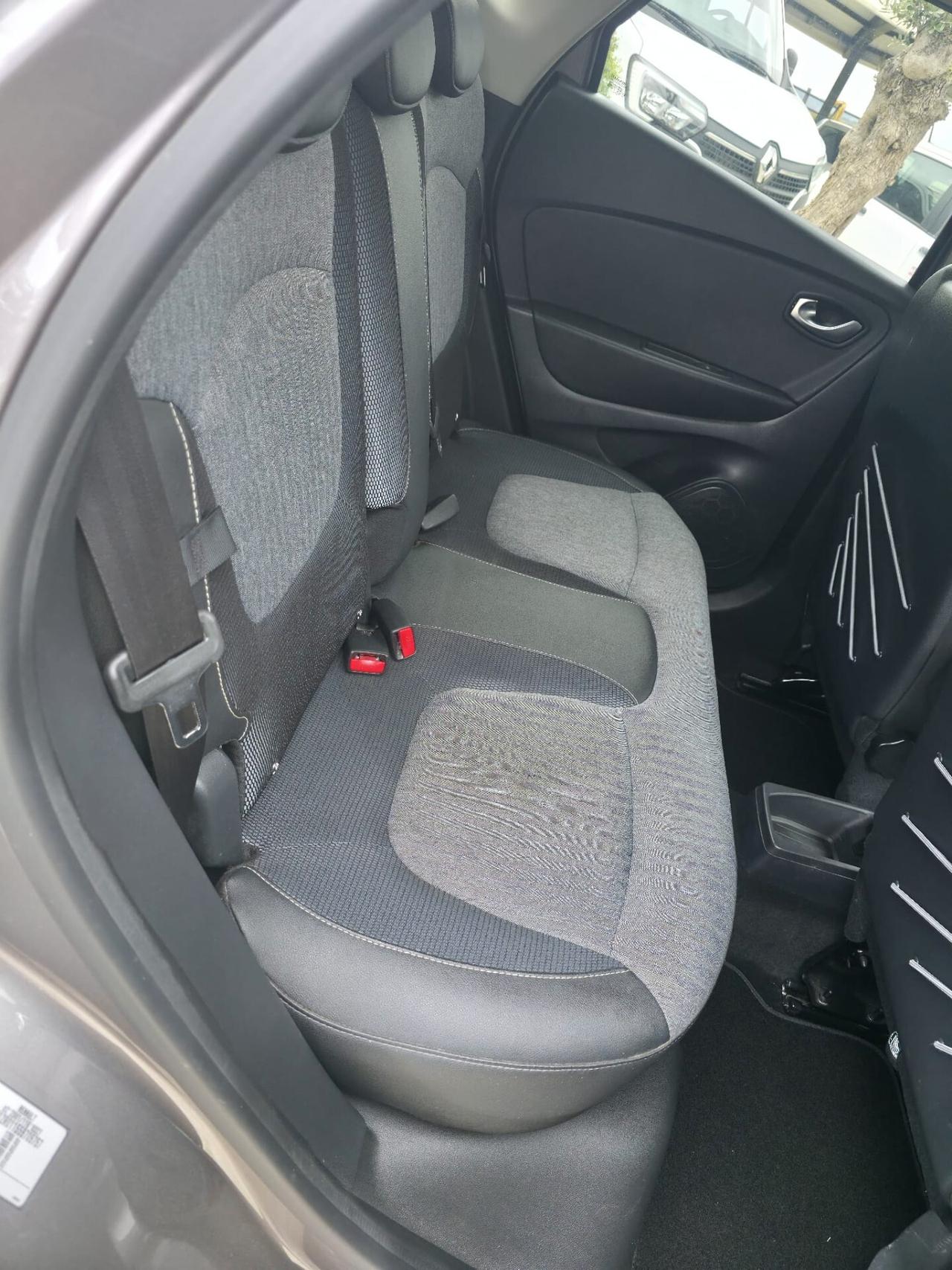 Renault Captur dCi 8V 90 CV EDC Start&Stop Energy Intens