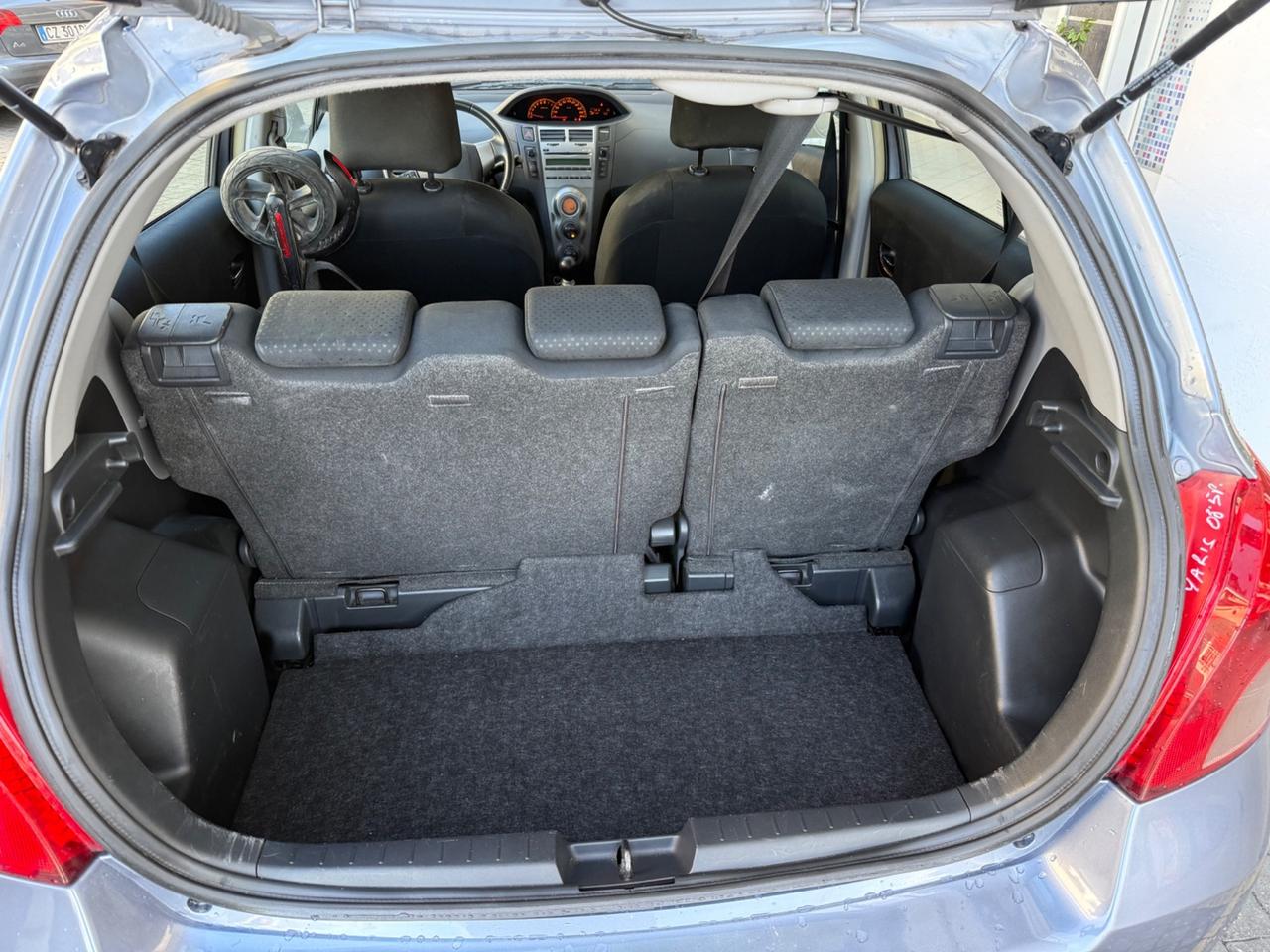 Toyota Yaris 1.0 5 porte