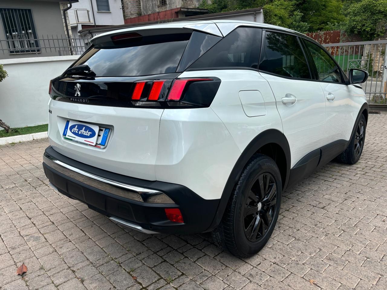 Peugeot 3008 BlueHDi 130 CV EAT8 ALLURE FULL PERLA