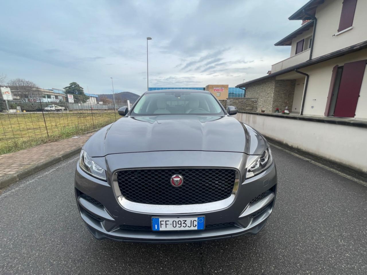 Jaguar F-Pace 2.0 D 180 CV AWD aut. Portfolio